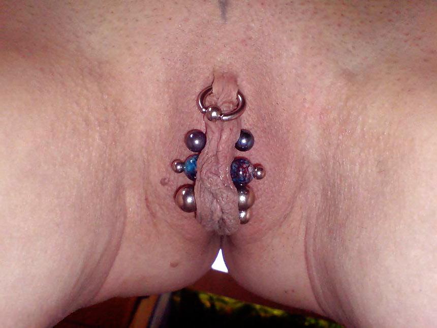 25P Pussy Piercing 2