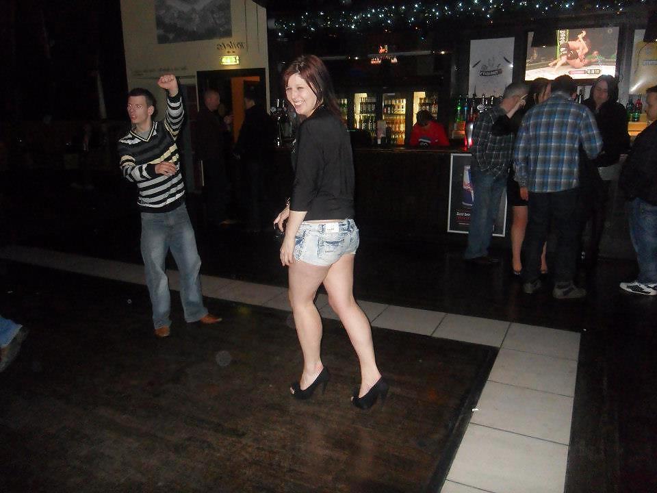 12P Chav babes from the pub 