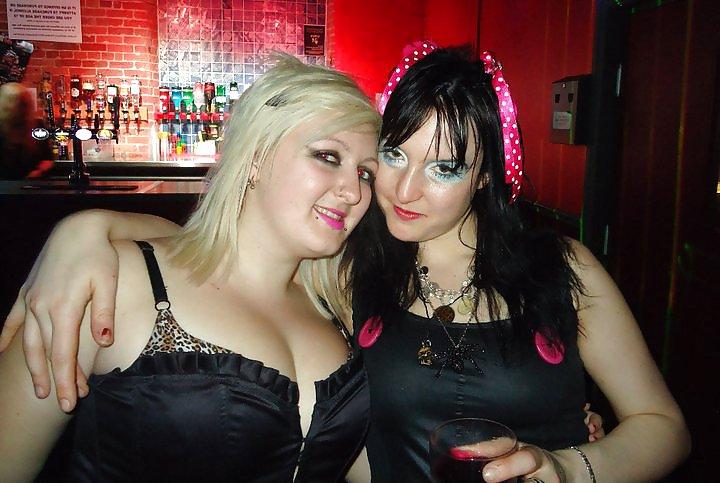 12P Chav babes from the pub 