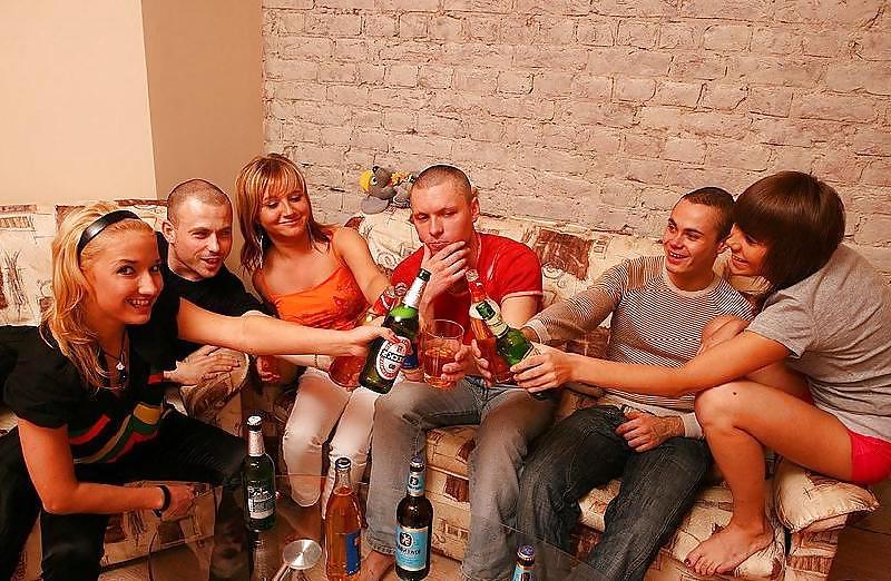 16P Swinger's party 