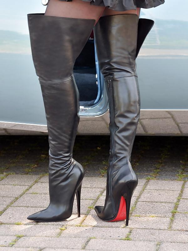 8P Boots fetish