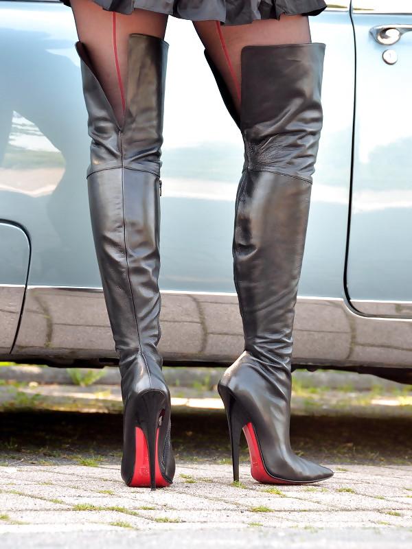 8P Boots fetish