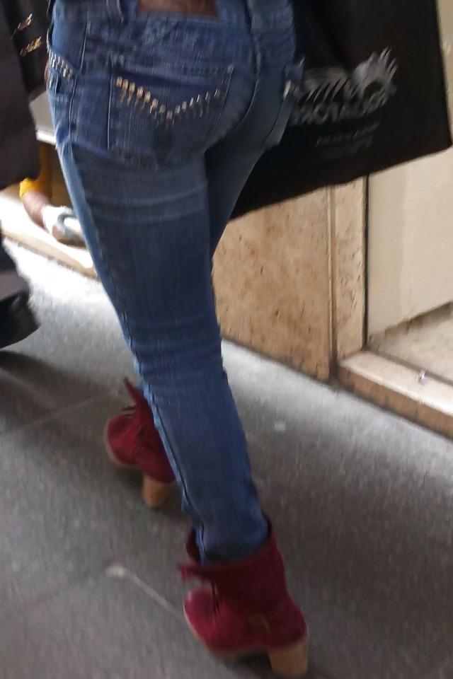 12P BEST ASSES - street 6 (comment please)