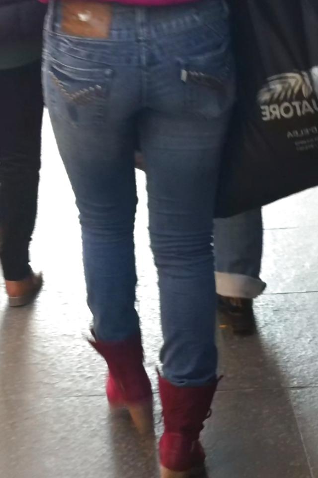 12P BEST ASSES - street 6 (comment please)