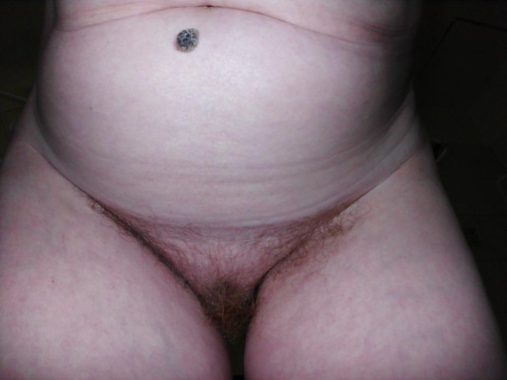 14P Hairy milf  spy 