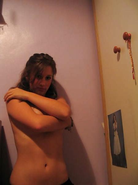 23P Amateur english babe
