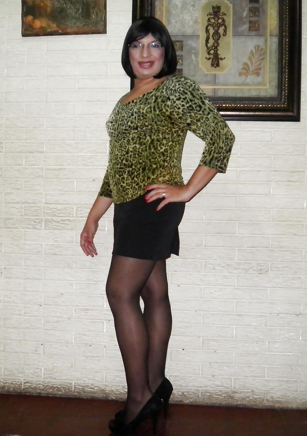 15P INTERNATIONAL WOMEN'S DAY (8 March) Trans - CrossDresser