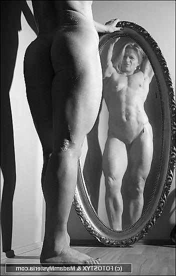 25P NUDE MUSCLE WOMEN FROM CZECH REPUBLIC