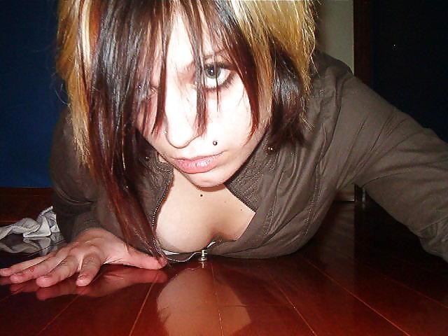 10P Emo Sluts UK