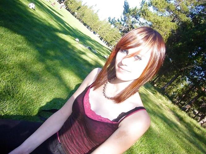25P Super hot emo chick