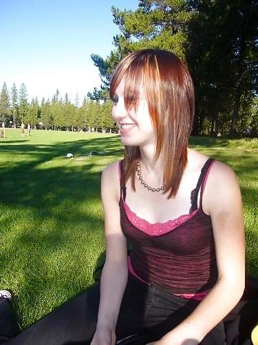 25P Super hot emo chick