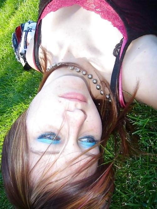 25P Super hot emo chick