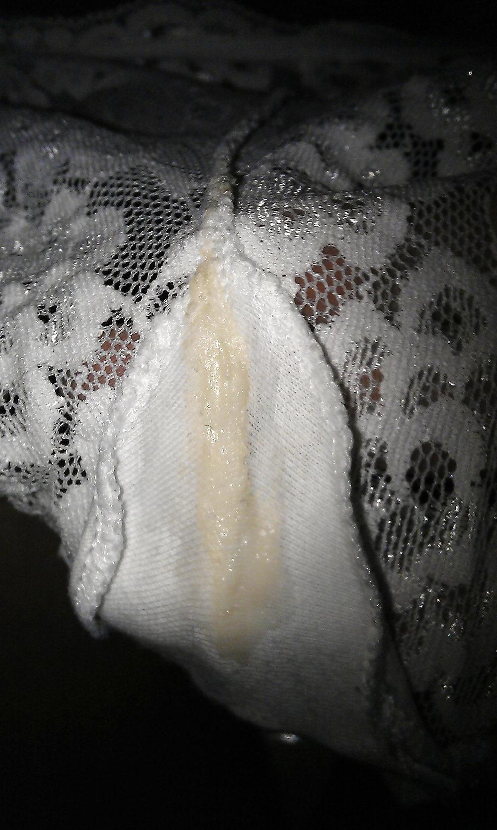 11P Licking Alysha 's sticky smelly pussy clean