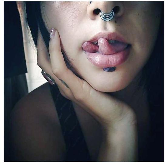 18P Piercings,mods,tats and sexyness