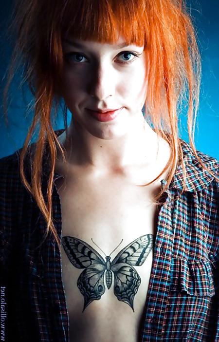 18P Piercings,mods,tats and sexyness