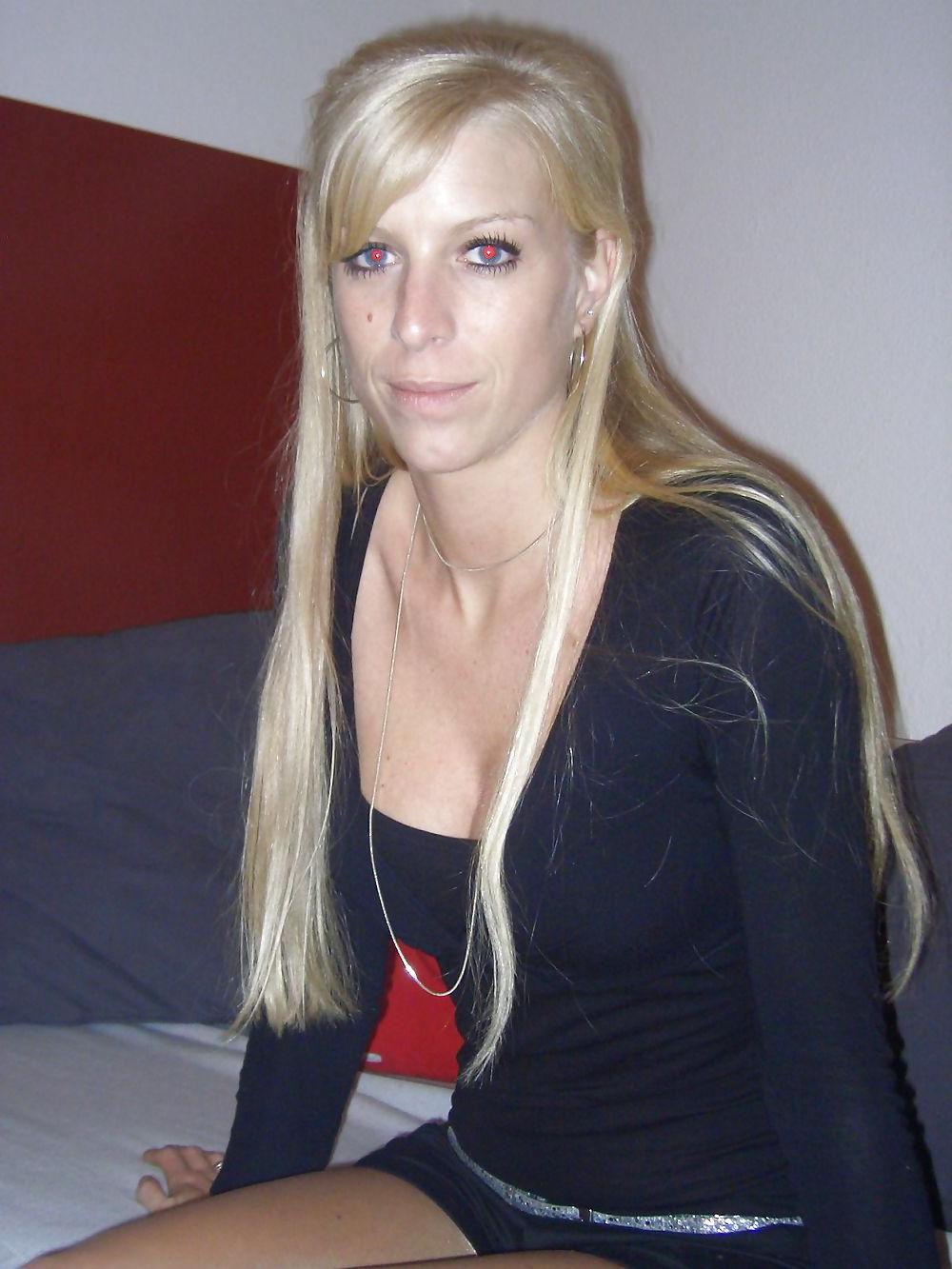 25P German Killer Babe