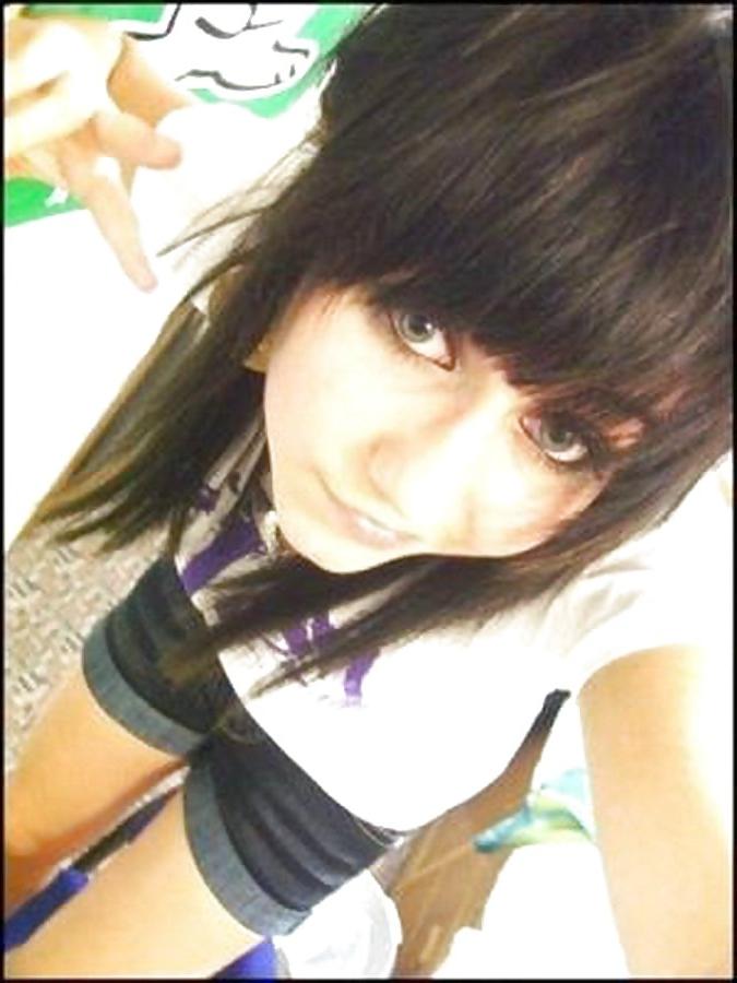 25P Emo and punk sluts