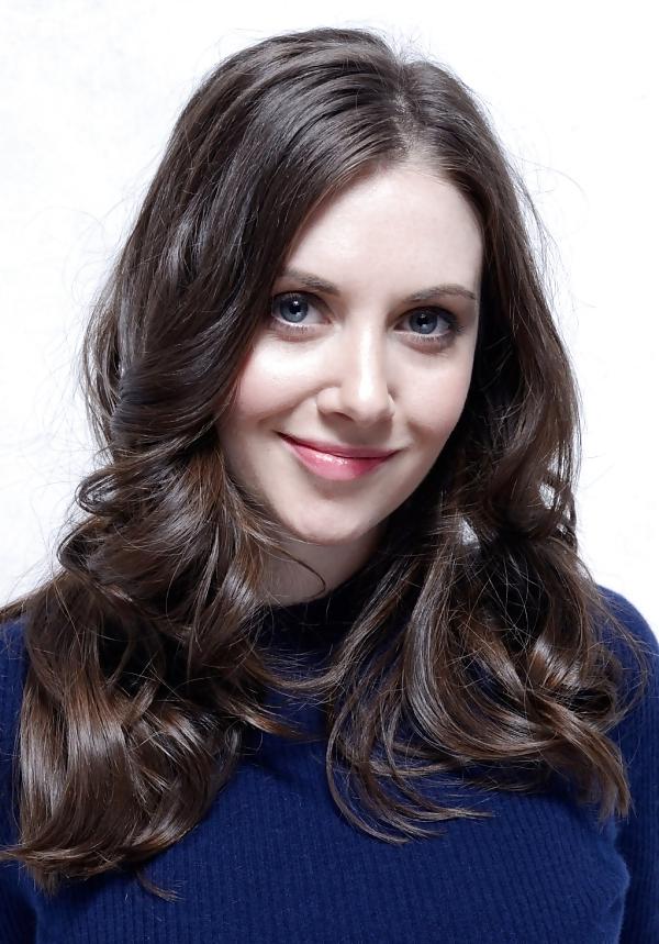 25P Alison Brie Collection (With Fakes)