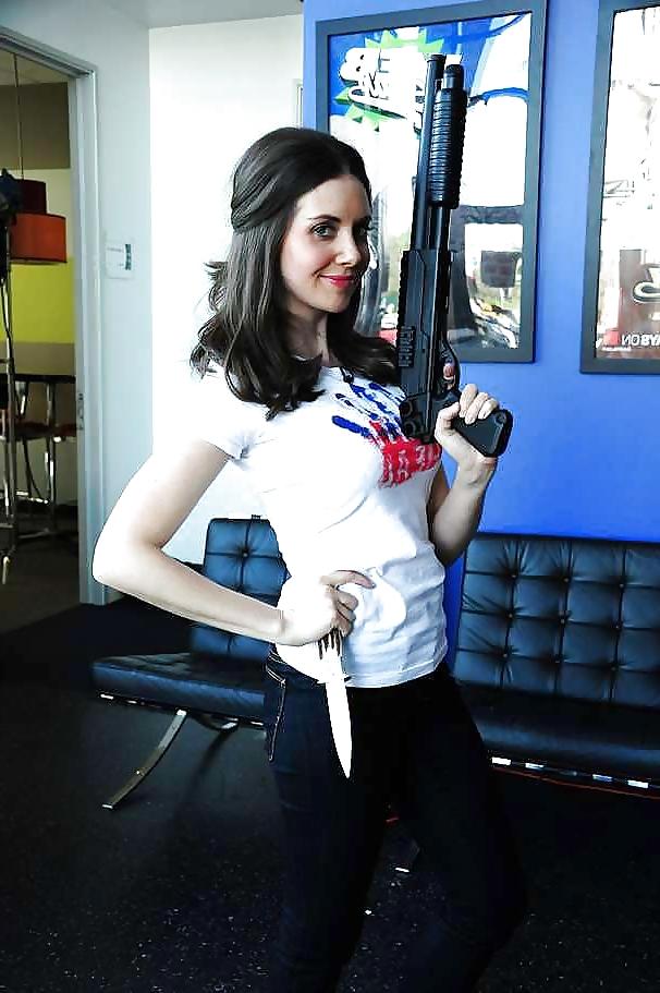25P Alison Brie Collection (With Fakes)