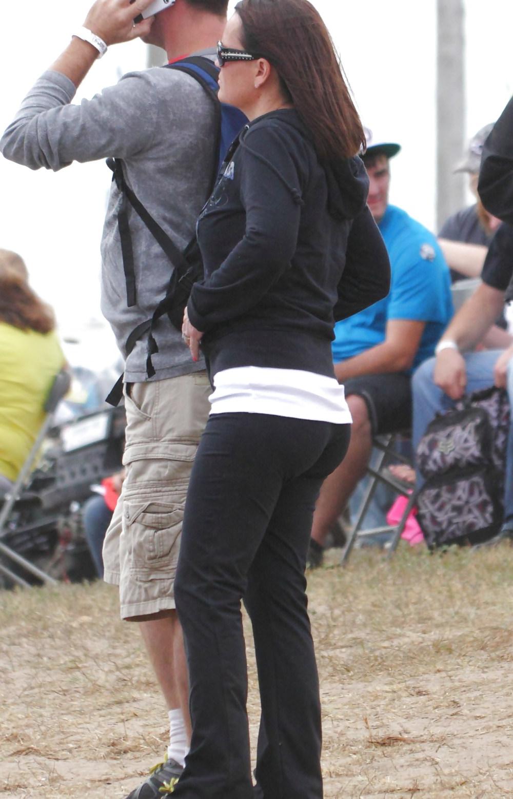 8P Milf Booty at Centennial Park Etobicoke, Toronto Canada