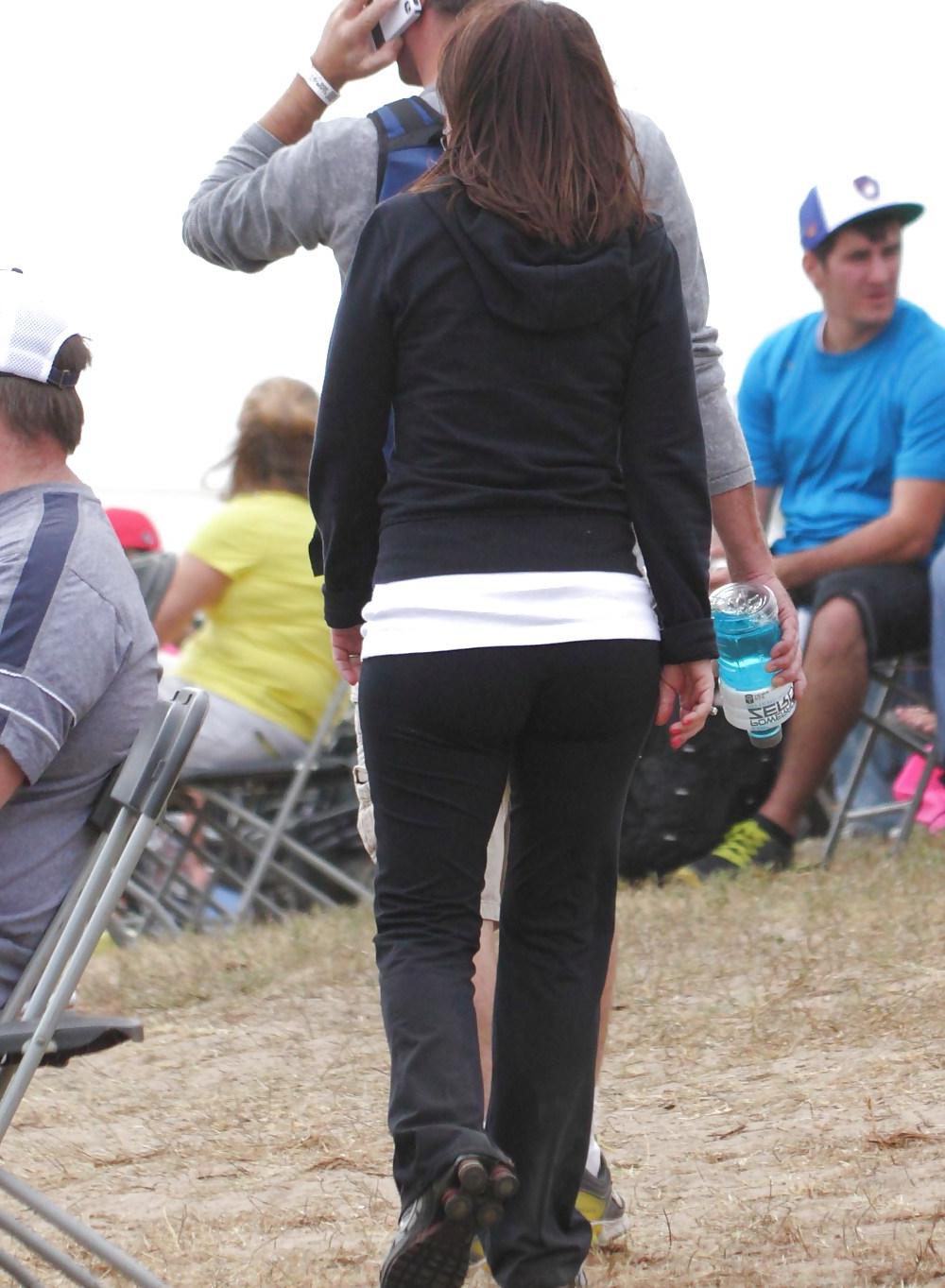 8P Milf Booty at Centennial Park Etobicoke, Toronto Canada