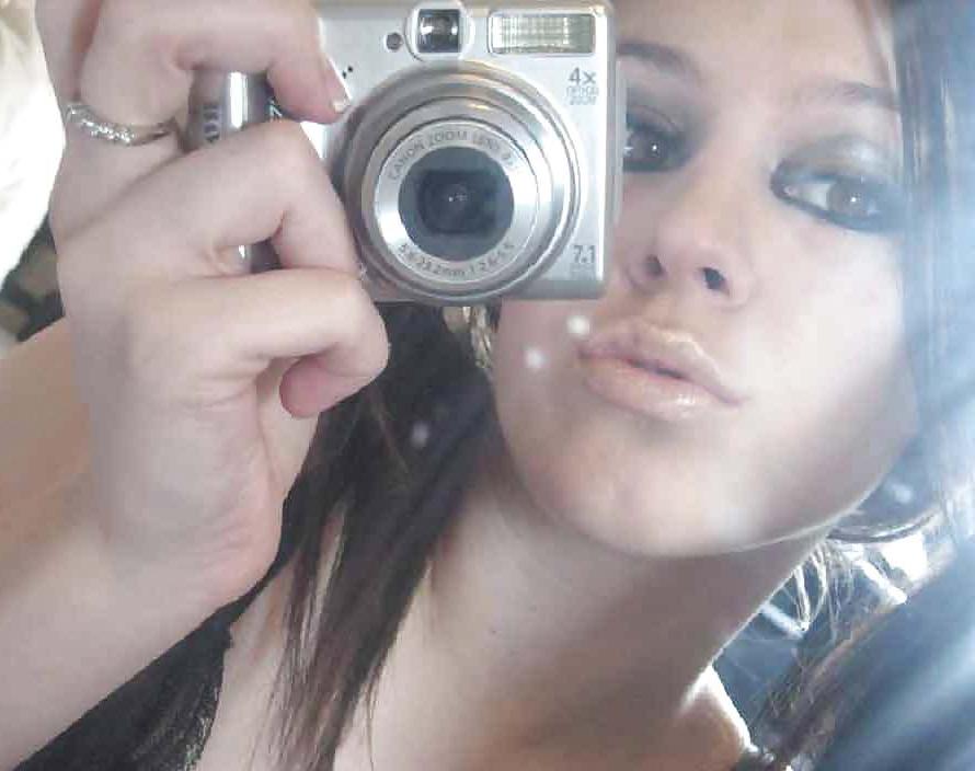 16P Sarah (Emo Whore)