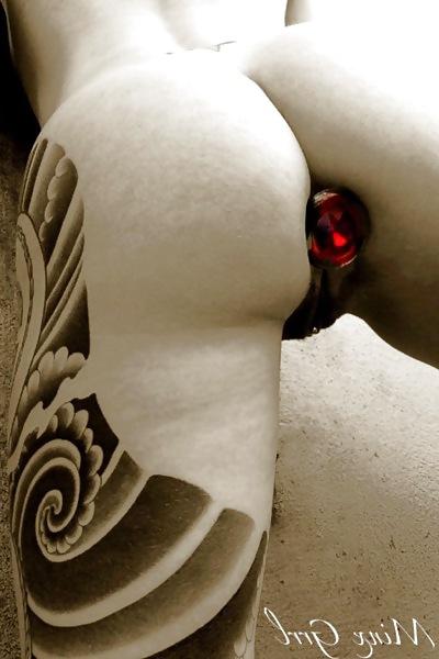25P Anal Plug Rosebud 14