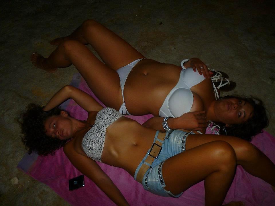 15P Laura e Genny, natural big boobs from Italy
