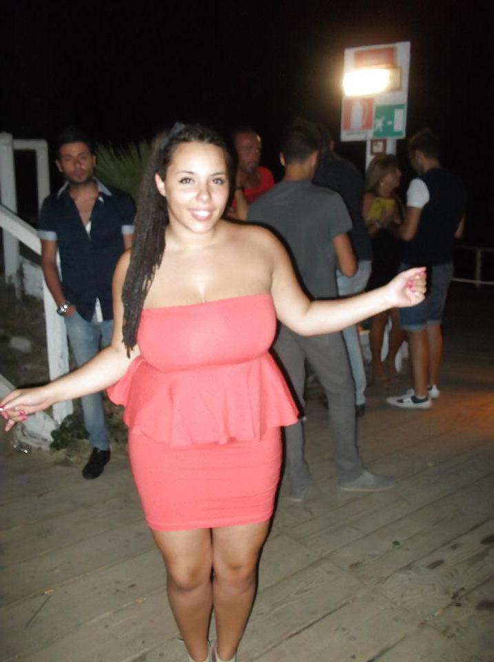 15P Laura e Genny, natural big boobs from Italy