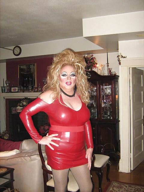4P T-Girl, Crossdresser Me