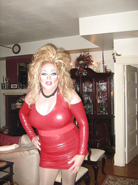 4P T-Girl, Crossdresser Me
