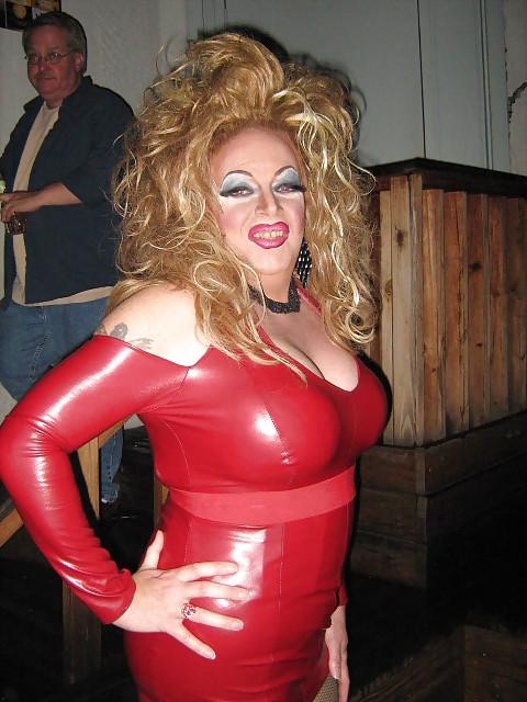 4P T-Girl, Crossdresser Me