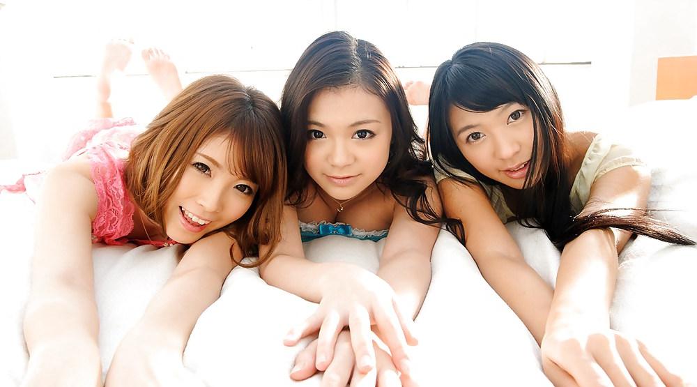 20P Japanese Erotic Girls