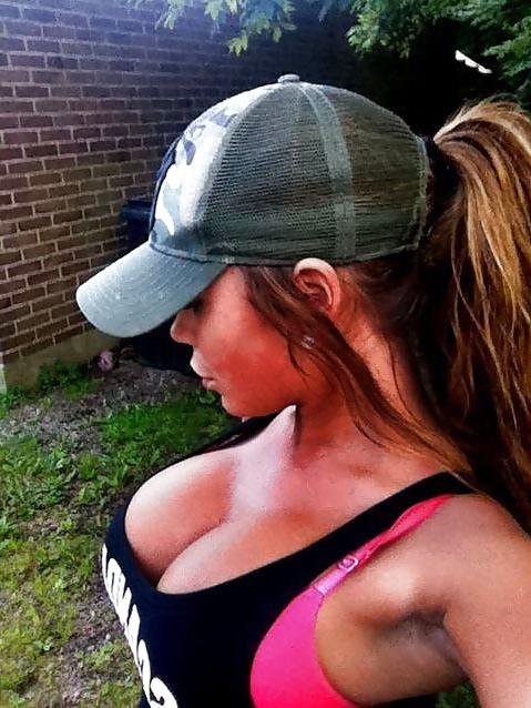 20P Big Boobs & Bodies 25