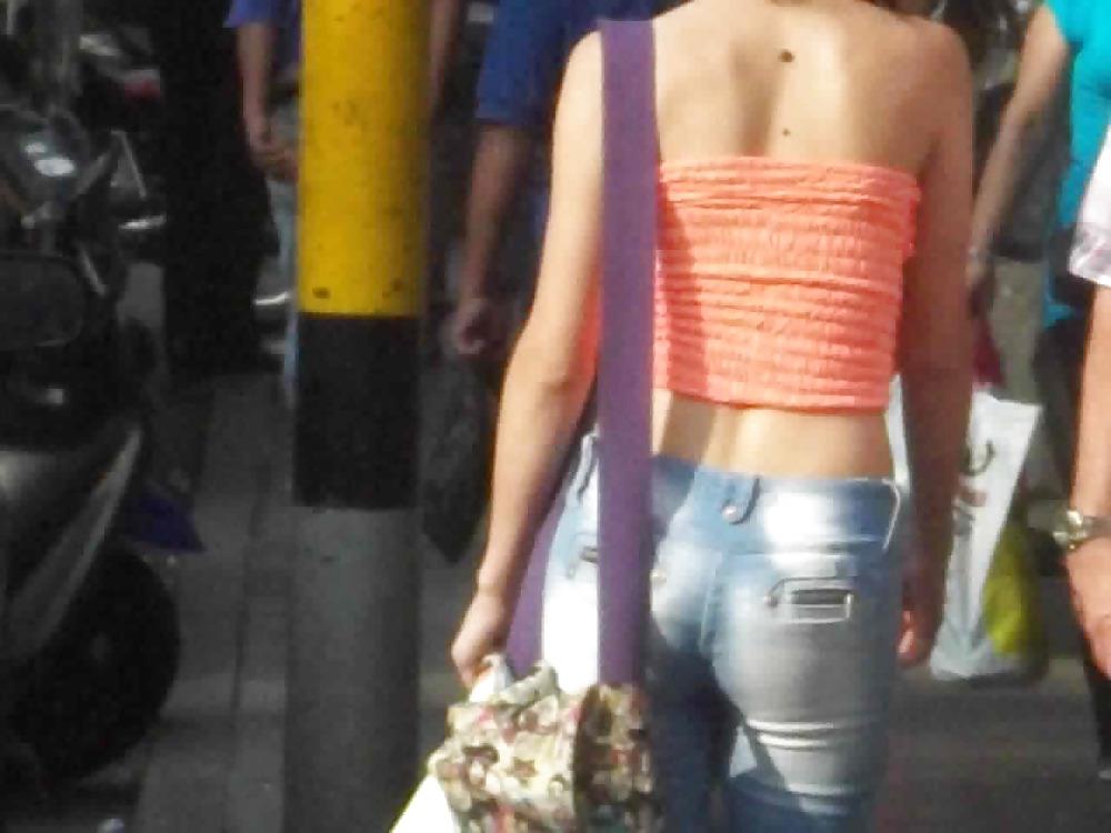 13P Ass in the street