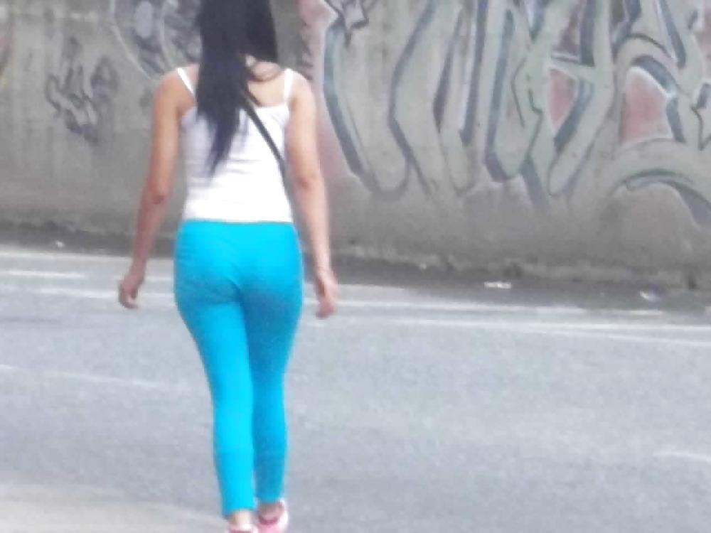13P Ass in the street