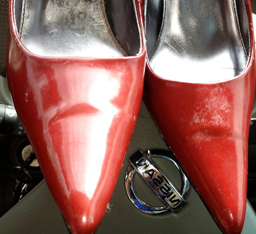 25P Red Pumps tied up and feet,dried cum