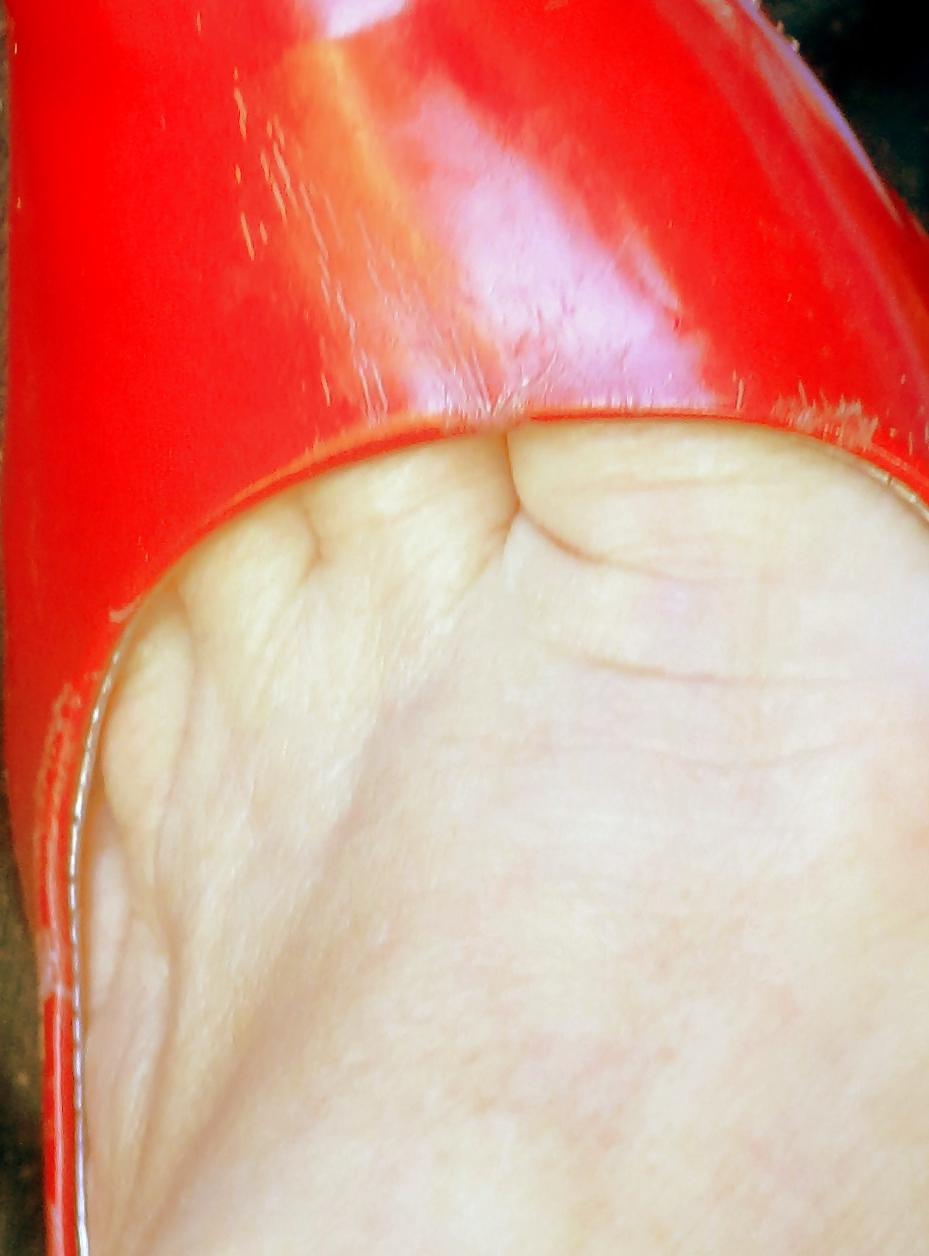 25P Red Pumps tied up and feet,dried cum