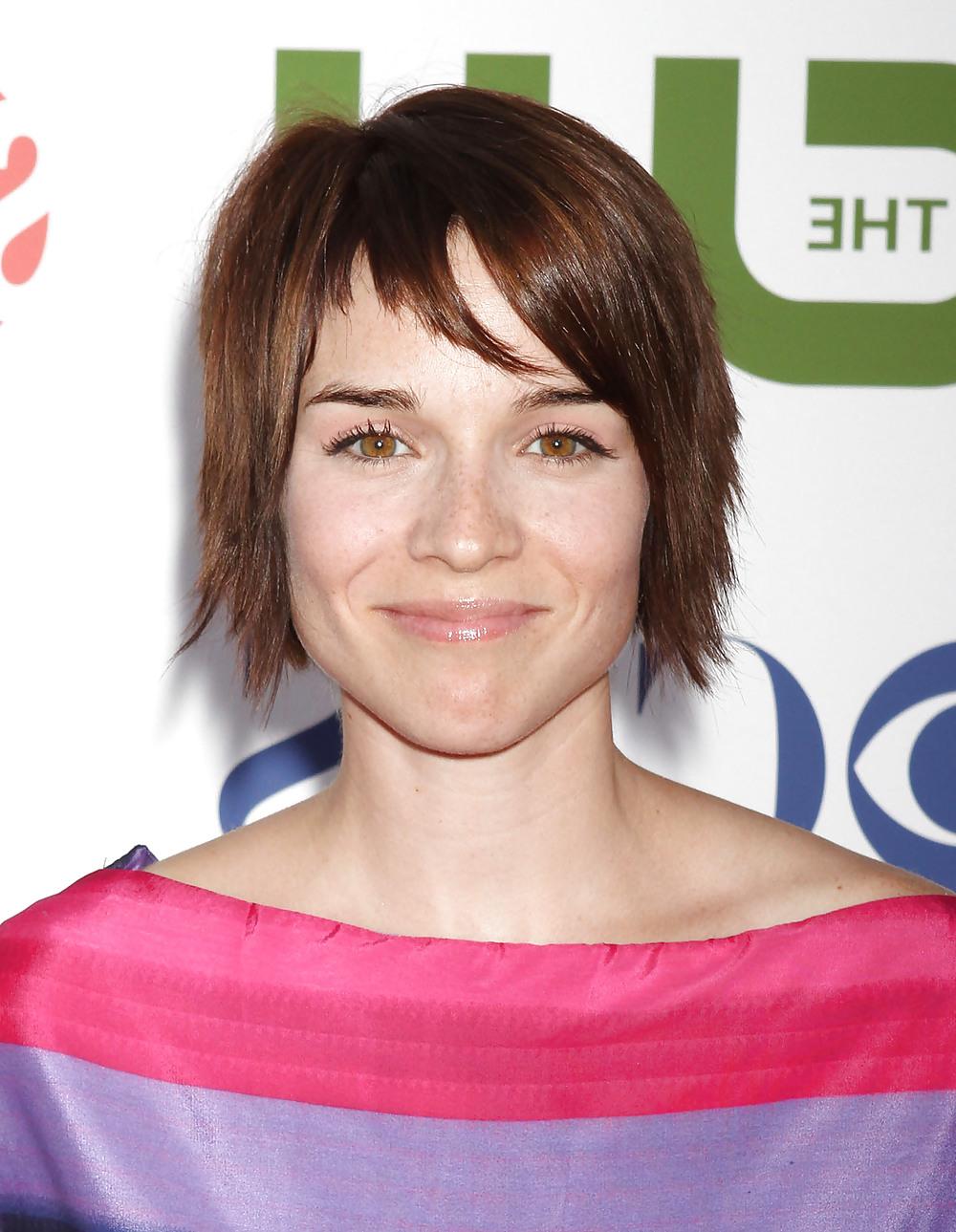 16P Renee Felice Smith