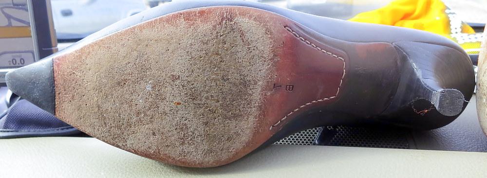 25P Cole haan boots