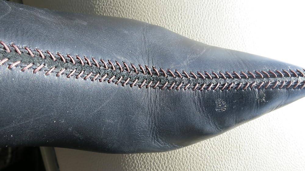 25P Cole haan boots