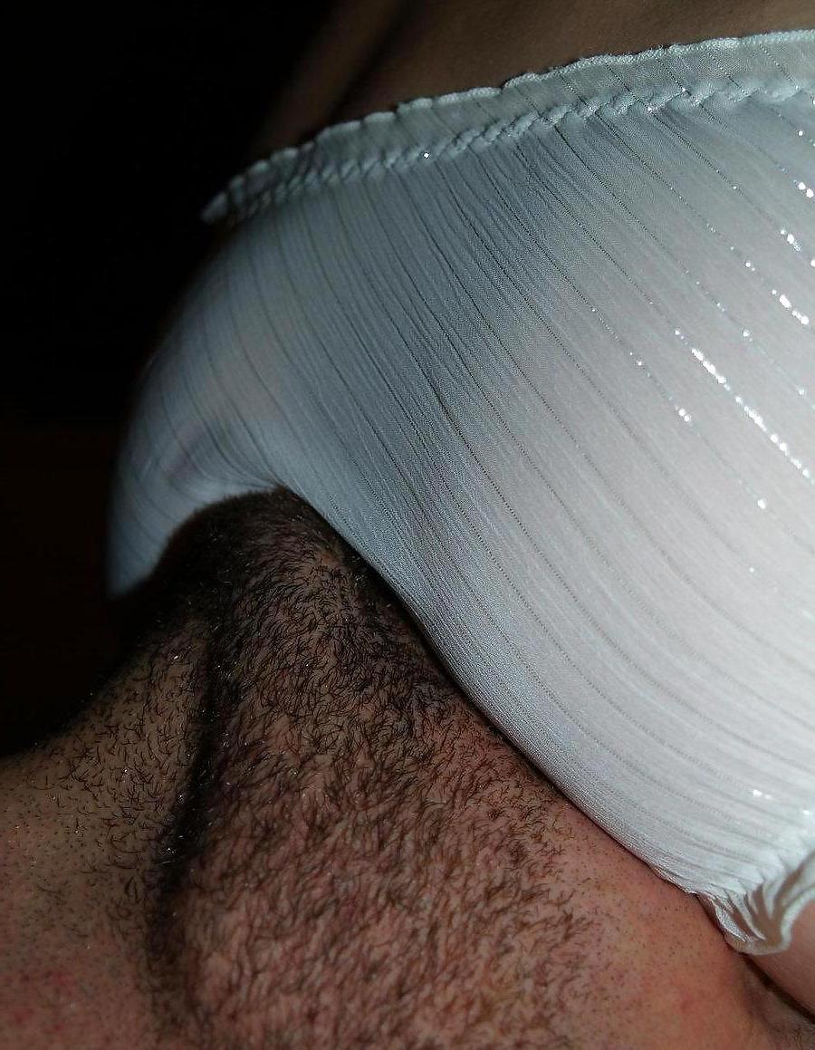 7P Face on panties
