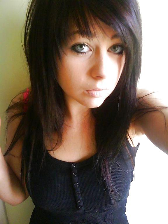 13P Hottest Emo Girls ever