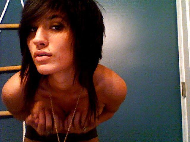 13P Hottest Emo Girls ever