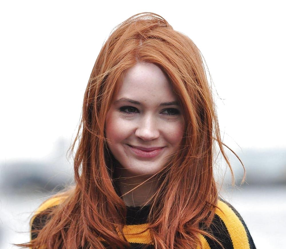 25P Karen Gillan Collection (With Fakes)