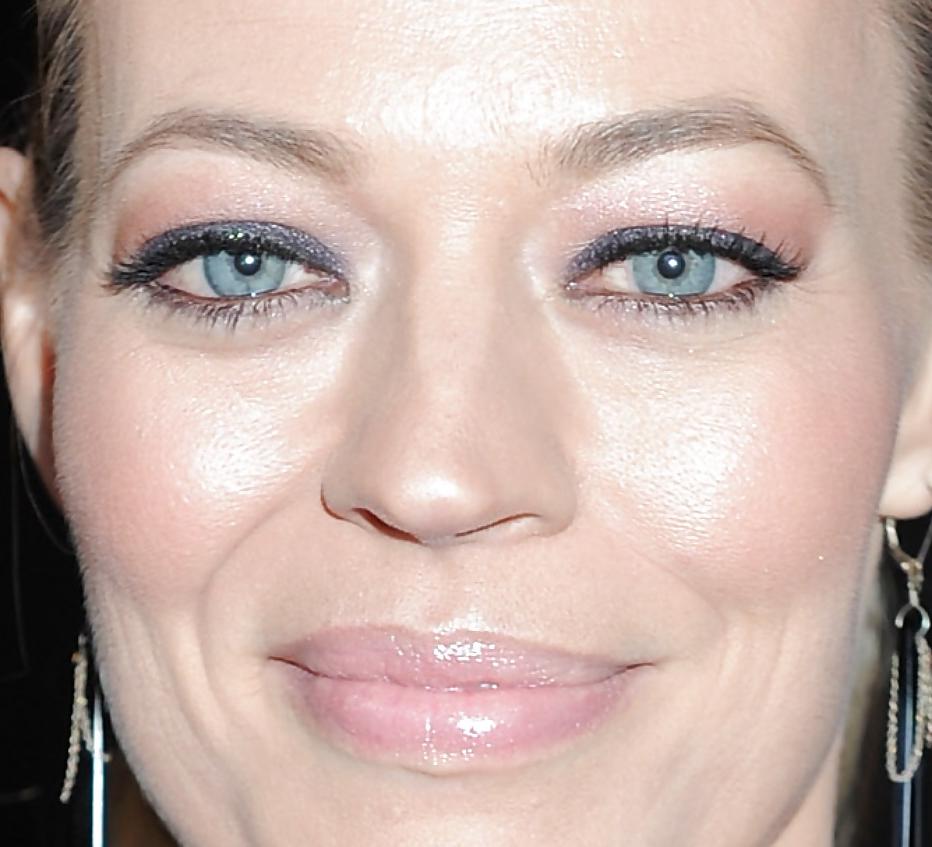 25P Celebrity close ups