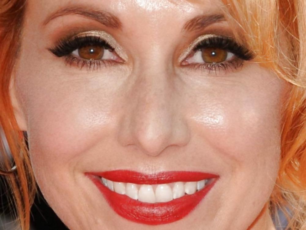 25P Celebrity close ups