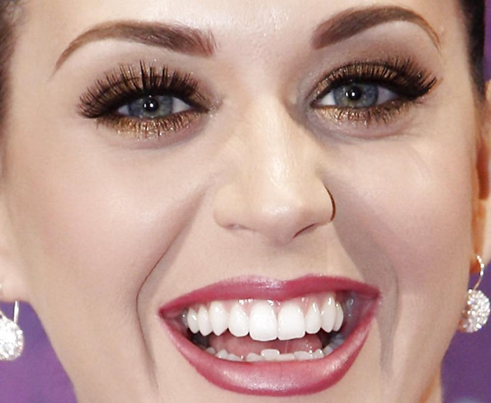 25P Celebrity close ups