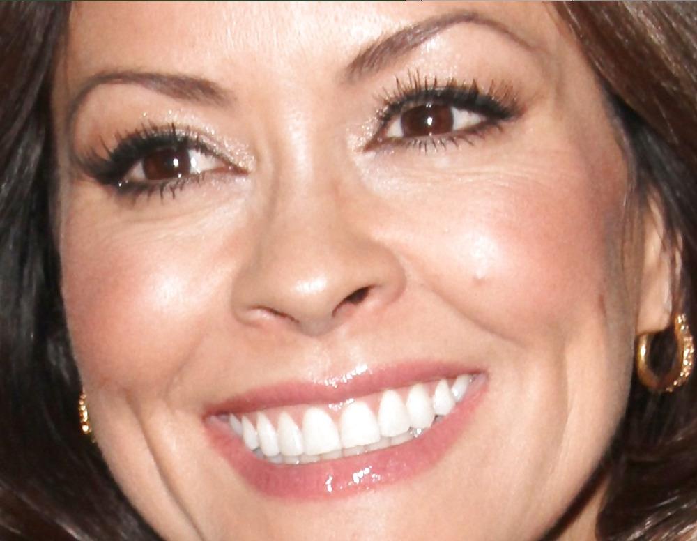 25P Celebrity close ups