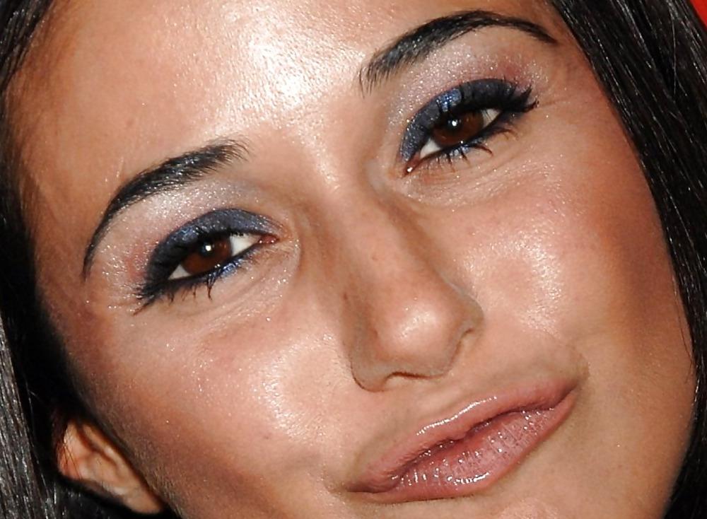 25P Celebrity close ups